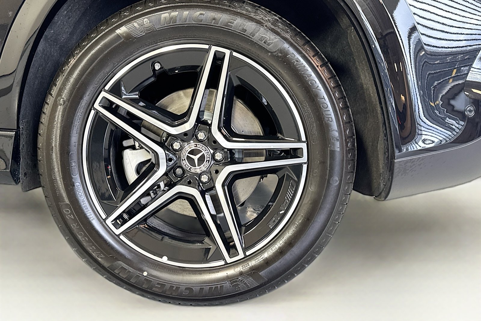 New 2026 Obsidian Black Metallic Mercedes-Benz GLE 350 image 29
