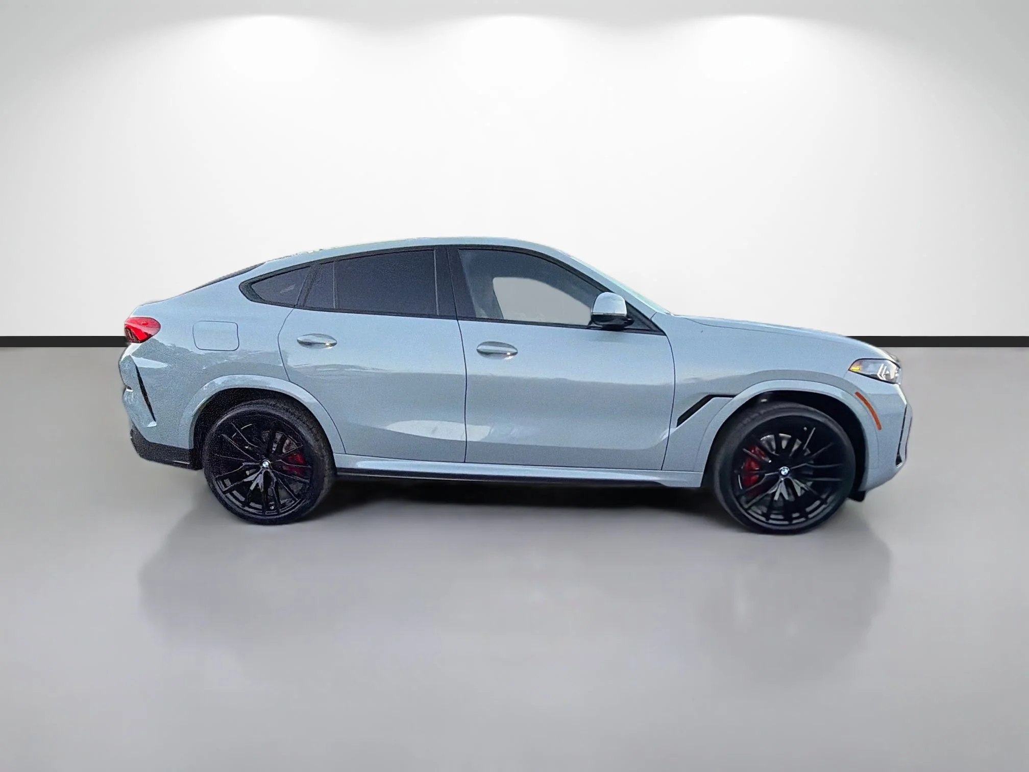 New 2027 Brooklyn Grey Metallic BMW xDrive40i image 2