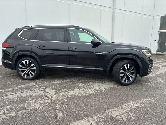 Certified 2022 Volkswagen Atlas SEL Premium R-Line with VIN 1V2FR2CA5NC520540 for sale in Kansas City