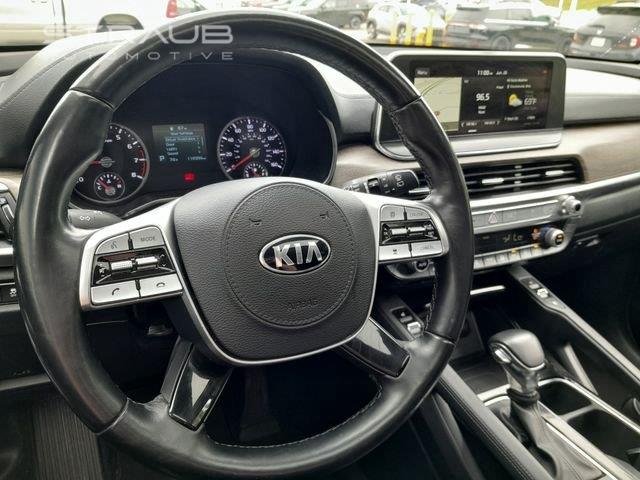 Used 2020 Ebony Black Kia EX image 11