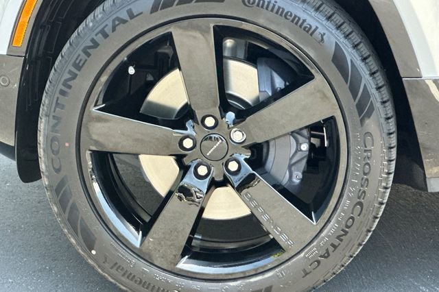 New 2026 Borasco Grey Land Rover X-Dynamic SE image 25