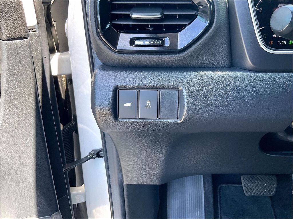 Certified Used 2025 White Honda EX-L image 27
