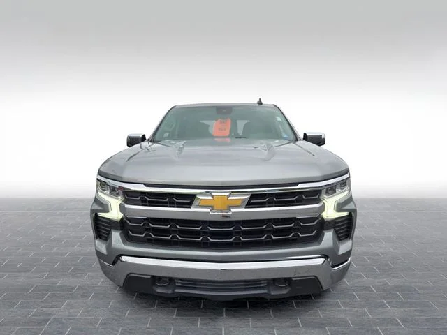 Used 2025 Gray Chevrolet LT image 2