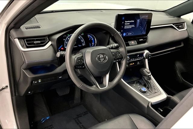 2023 Toyota RAV4 XSE - Photo 16