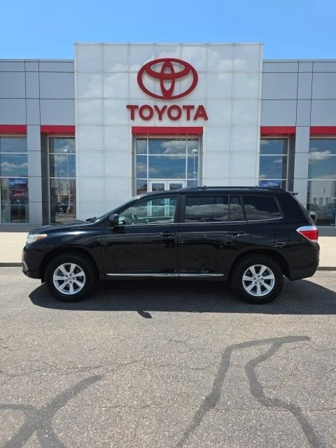 Used 2012 Toyota Highlander Base with VIN 5TDZK3EH7CS050283 for sale in Fort Morgan, CO