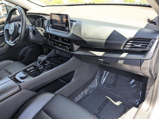 Used 2023 Gun Metallic Nissan SV image 32