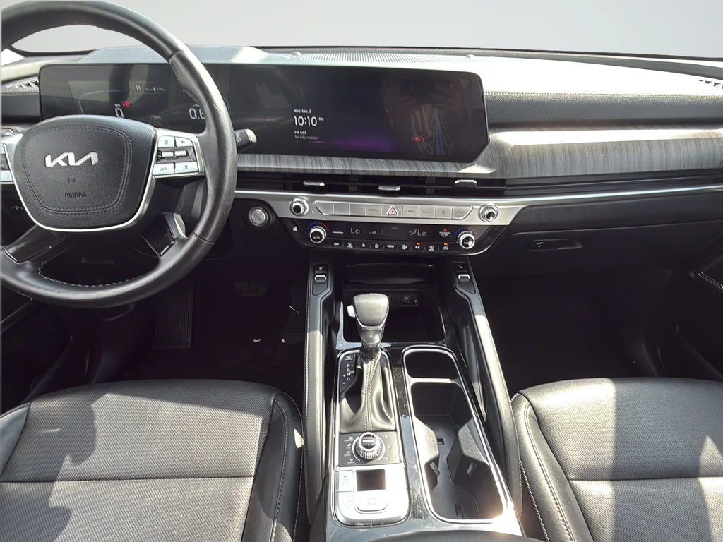 Used 2023 Gray Kia EX image 9