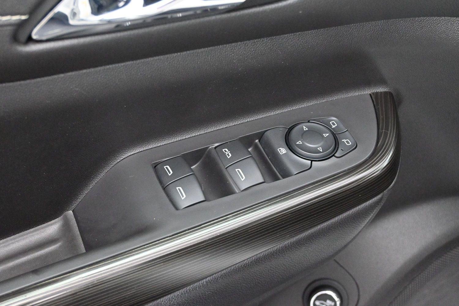 Used 2019 Summit White GMC SLT image 11
