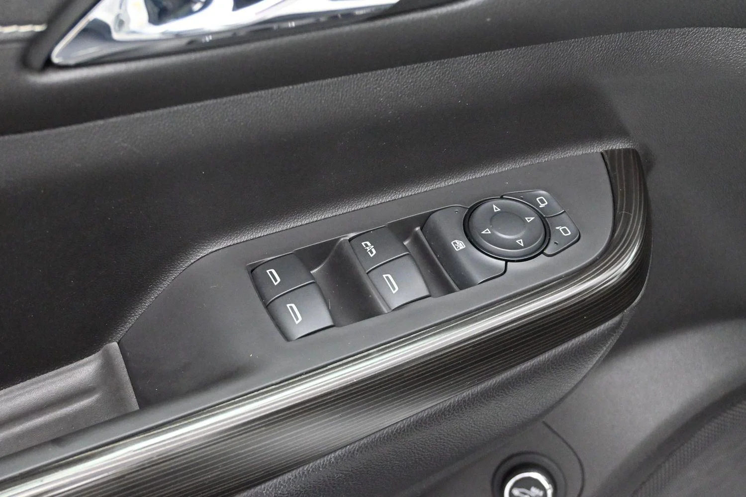 Used 2019 Summit White GMC SLT image 11