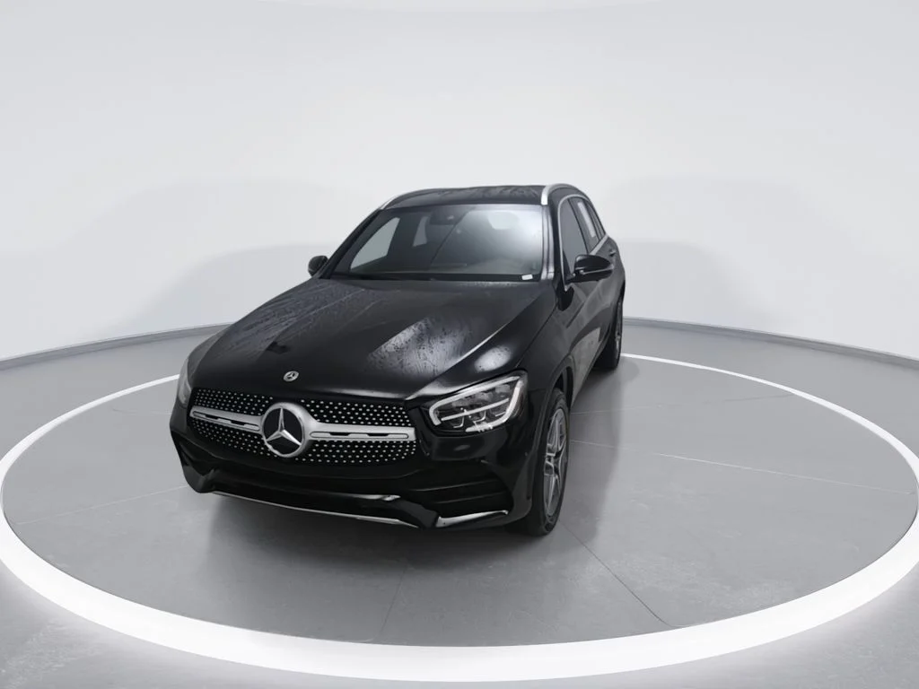 Used 2022 Black Mercedes-Benz GLC 300 image 4