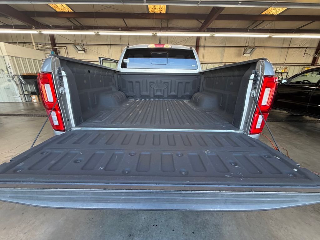 Used 2020 Silver Ford XLT image 21