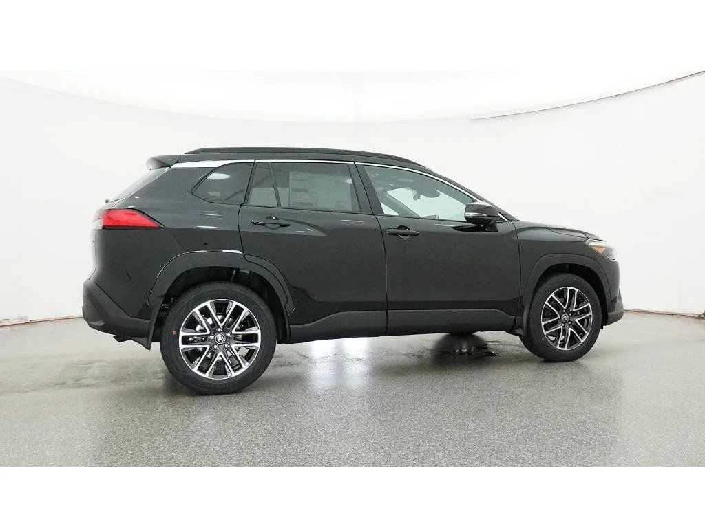 New 2026 Jet Black Toyota XLE image 33