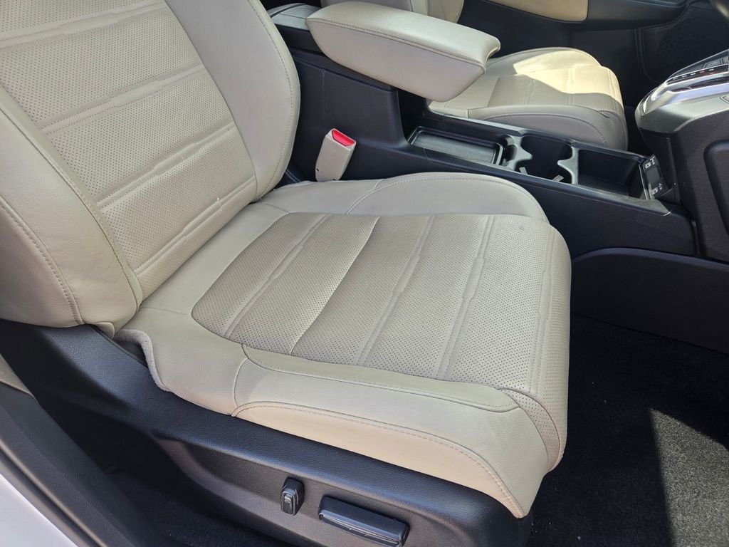 Used 2021  Honda EX-L image 29