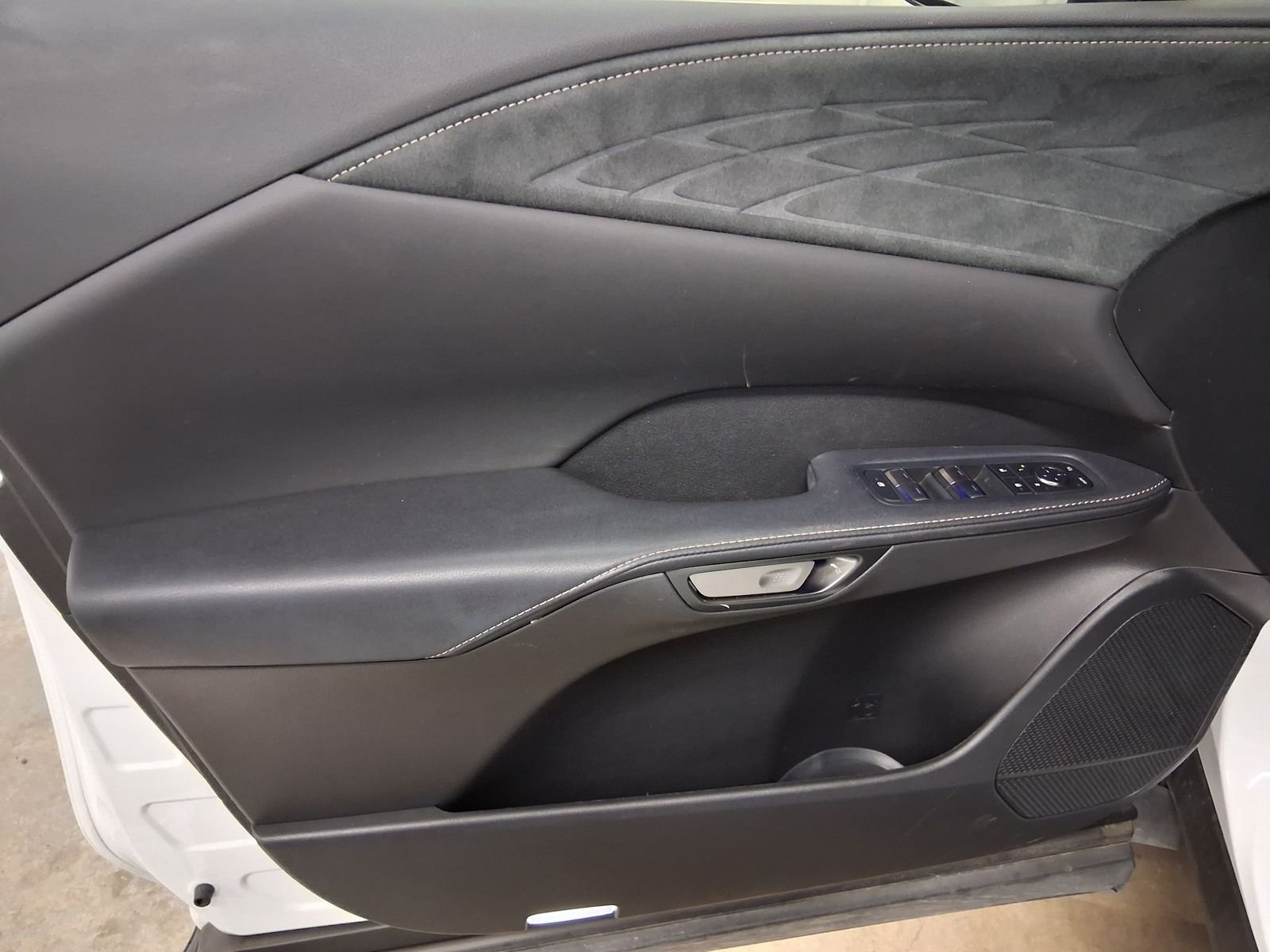 Used 2023 White Lexus 350 F Sport Handling image 21