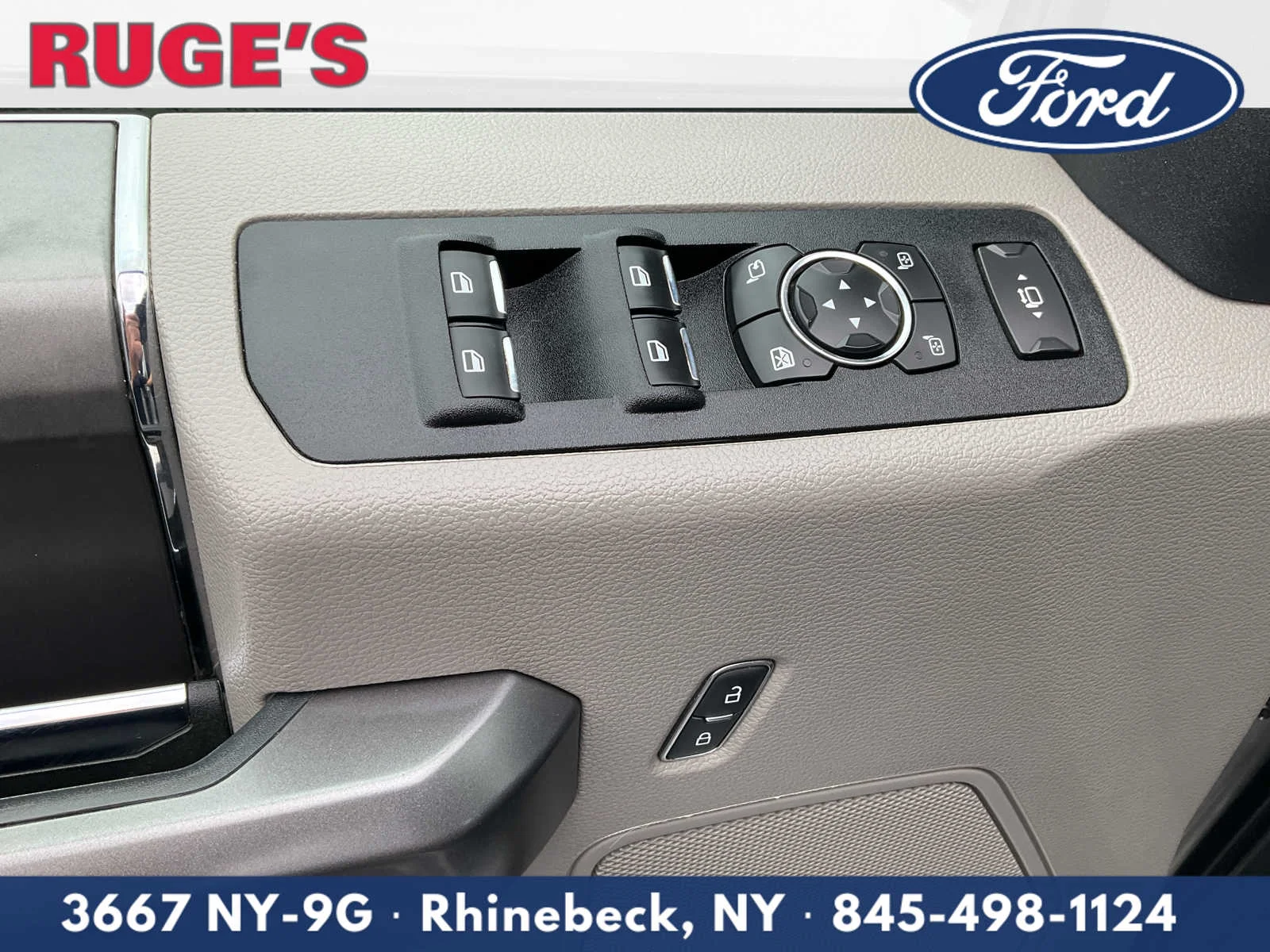 Used 2022 Iconic Silver Ford XLT image 19