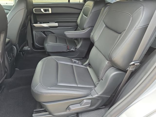 Used 2023 Silver Ford XLT image 24