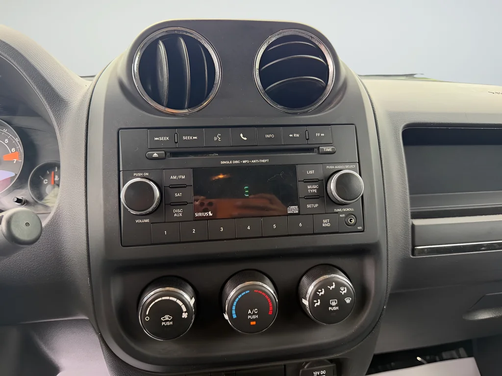 Used 2016 Silver Jeep Sport image 13