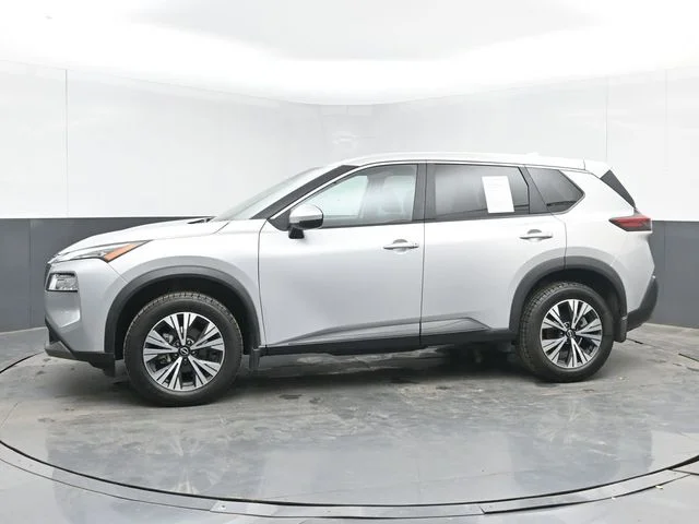 Used 2022 Silver Nissan SV image 5