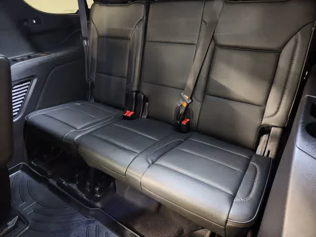 Used 2023 Summit White GMC Denali image 33