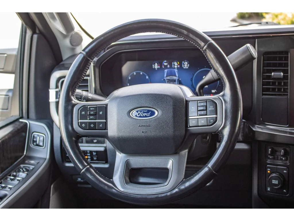 Used 2023 Oxford White Ford LARIAT image 39