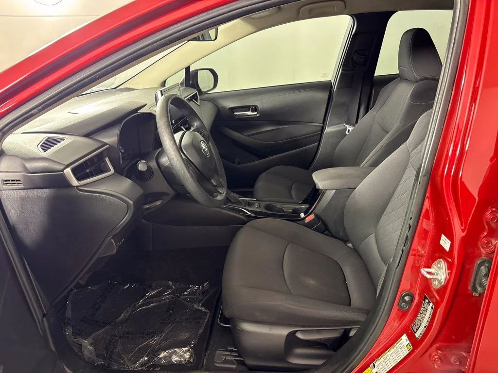 Used 2020 Red Toyota LE image 22