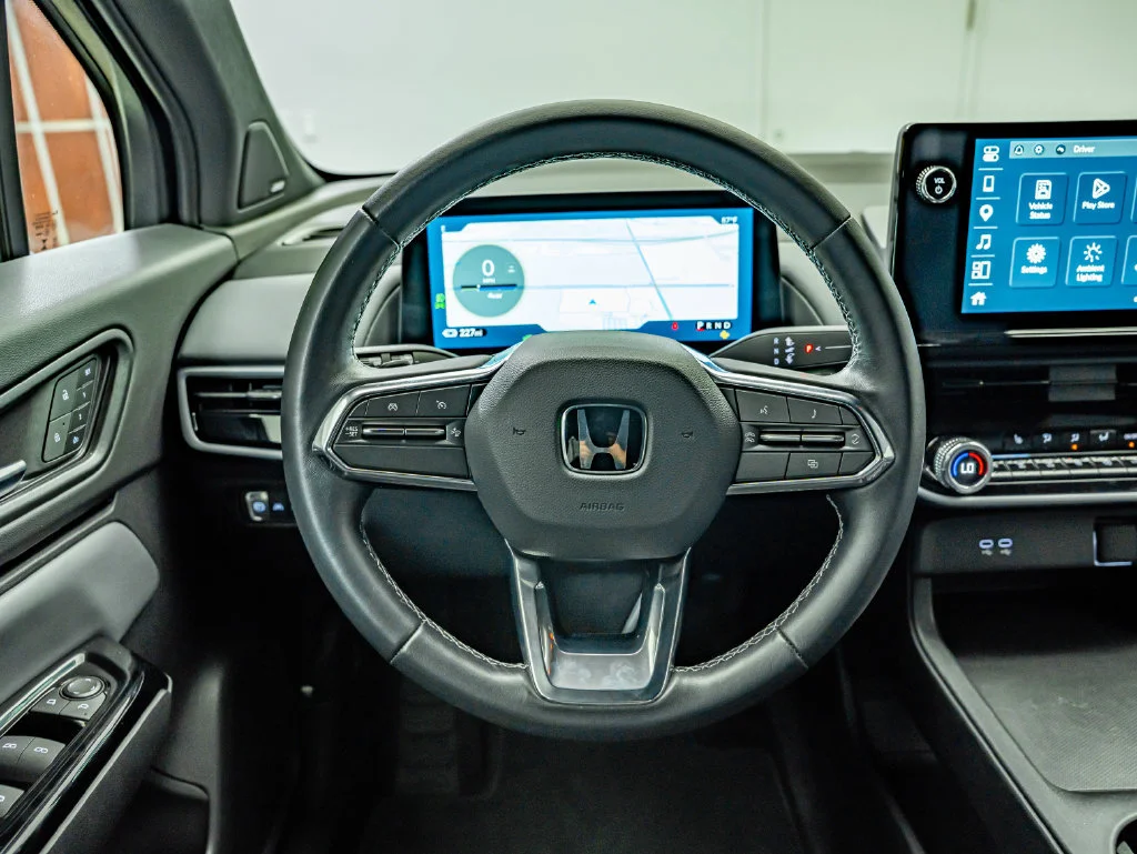 Used 2024 Black Honda Touring image 19