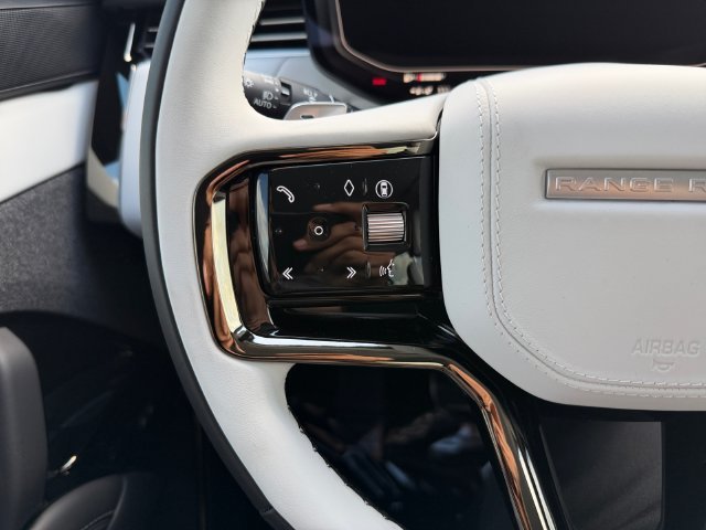 New 2027 Santorini Black Land Rover BATTERSEA image 22