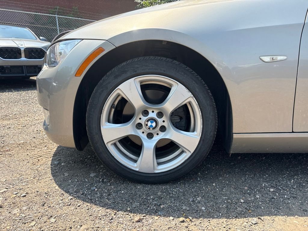 Used 2007  BMW 328i image 21