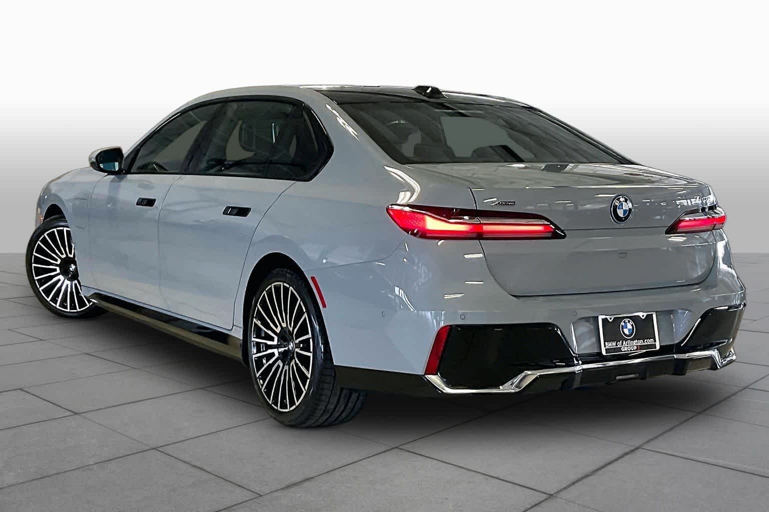 New 2026 Brooklyn Grey Metallic BMW 750e xDrive image 12