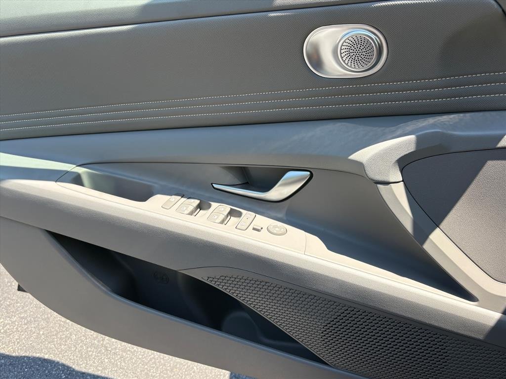 New 2026 Abyss Black Pearl Hyundai SEL Sport image 10