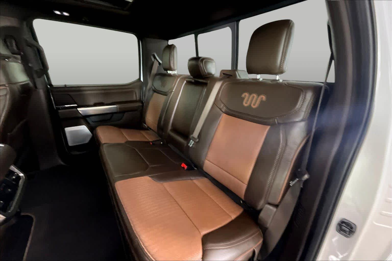 Used 2025 Star White Metallic Tri-Coat/Darkened Bronze Ford King Ranch image 18