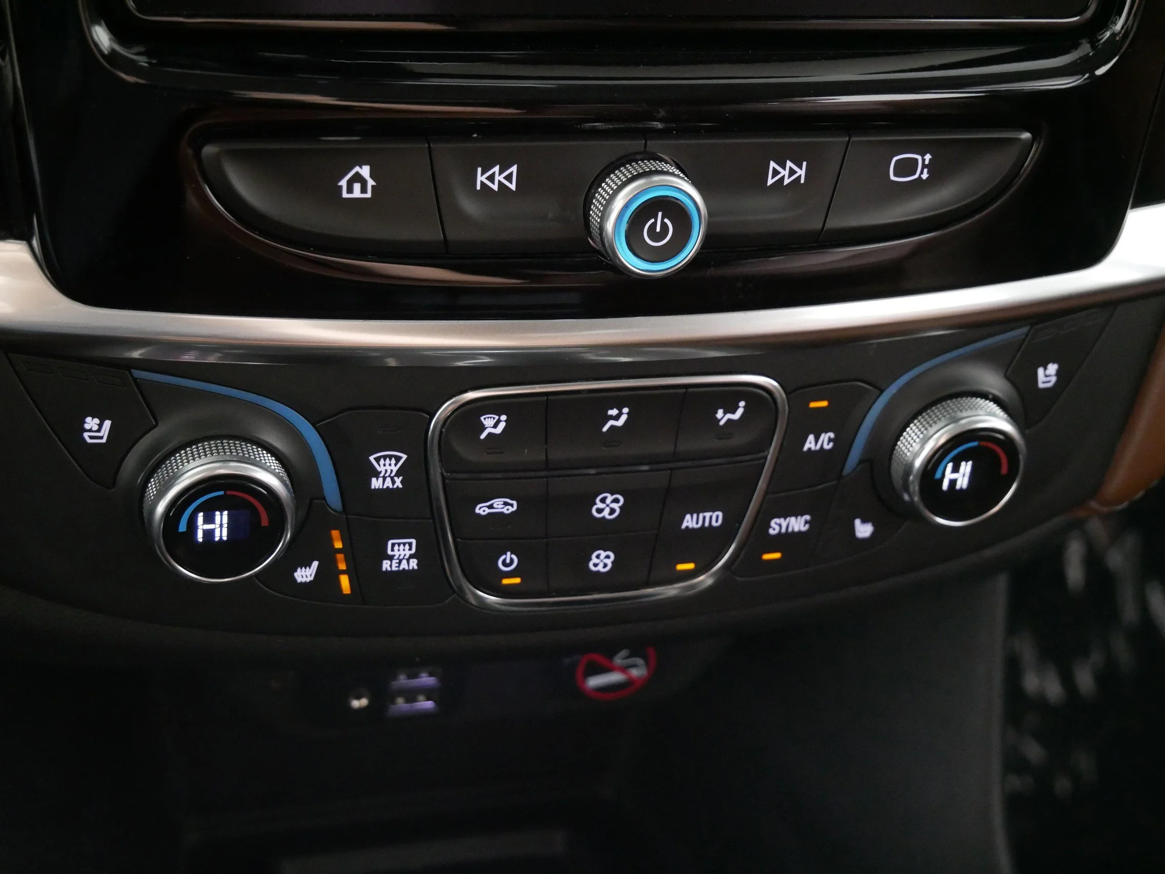 2021 Chevrolet Traverse High Country - Photo 23