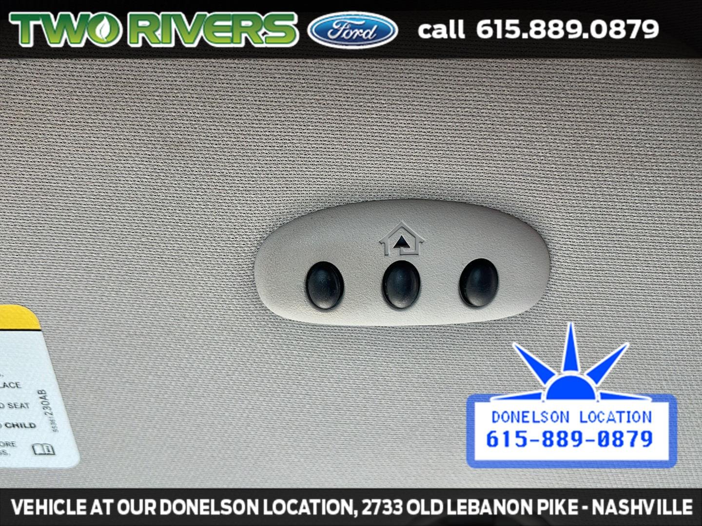 Used 2013 Crystal Blue Pearlcoat Chrysler Touring image 26