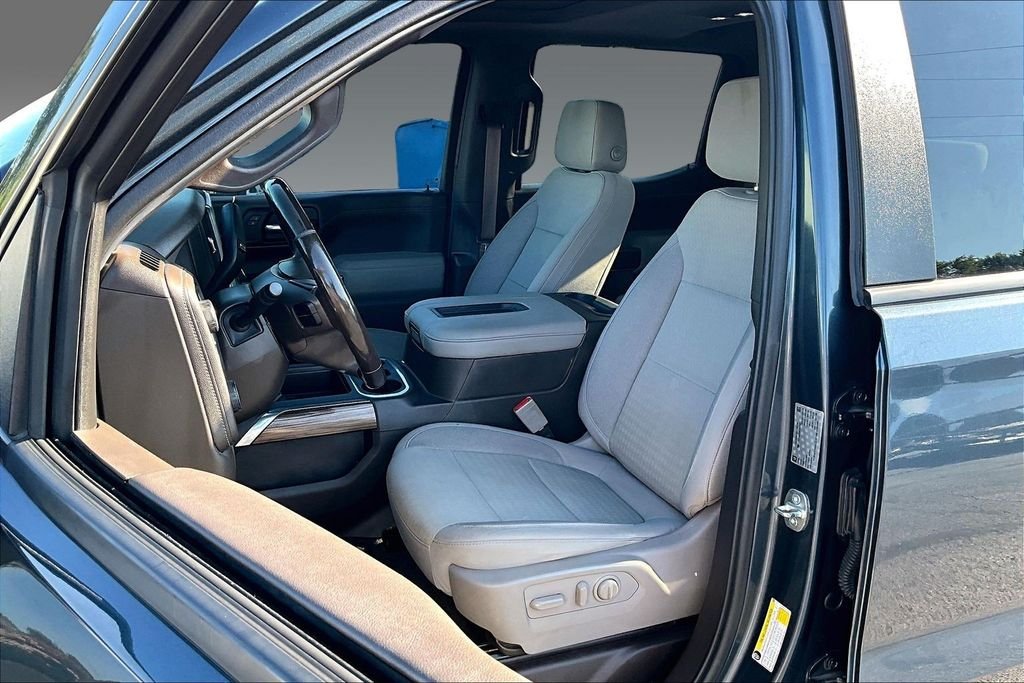 Used 2019 Shadow Gray Metallic Chevrolet RST image 14