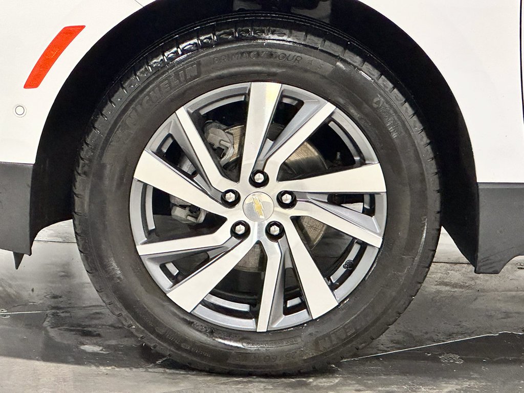 Used 2024 White Chevrolet Premier image 18