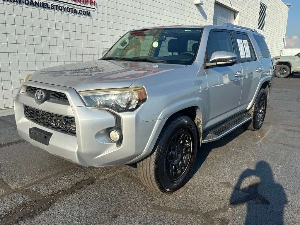Used 2016 Silver Toyota SR5 Premium image 1