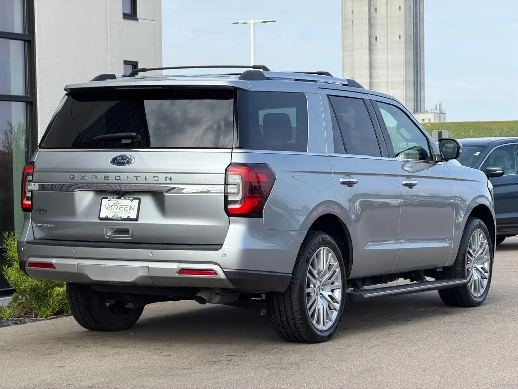 Used 2024 Silver Ford Limited image 5