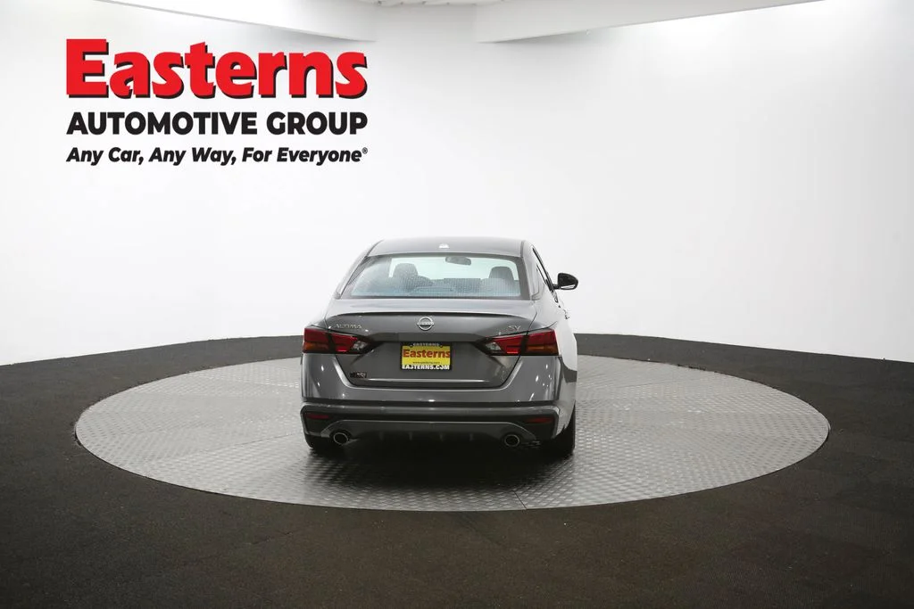 Used 2023 Gray Nissan 2.5 SV image 37