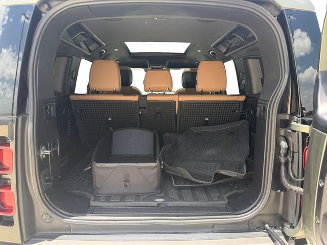 Certified Used 2025 Green Land Rover X-Dynamic SE image 18