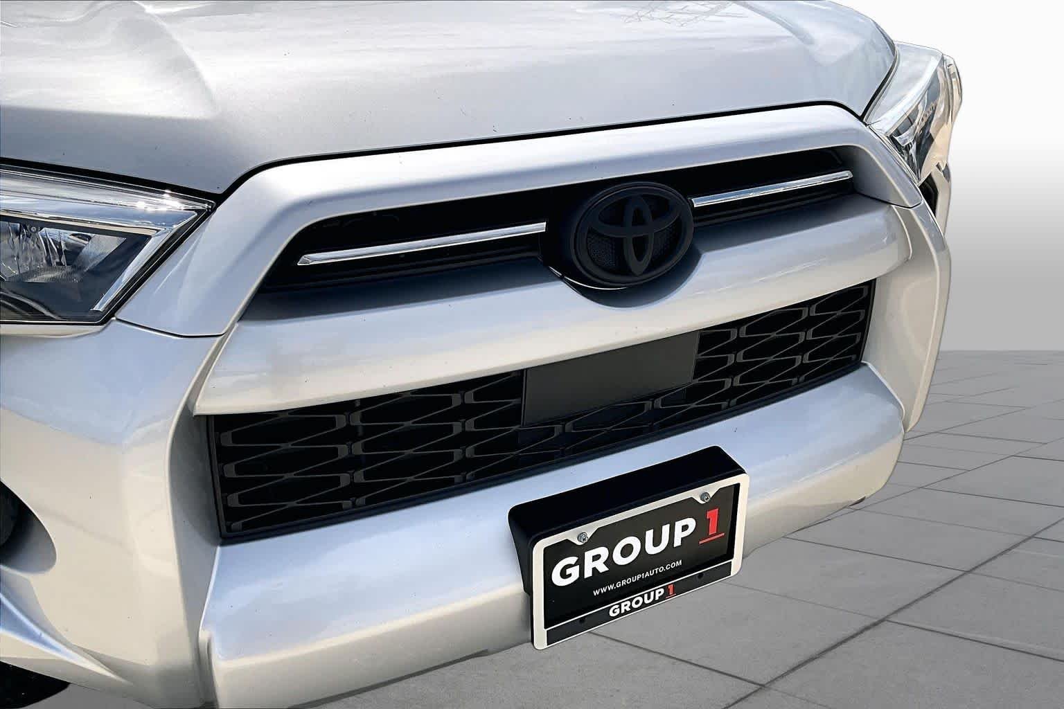 Used 2022 Classic Silver Metallic Toyota SR5 Premium image 30