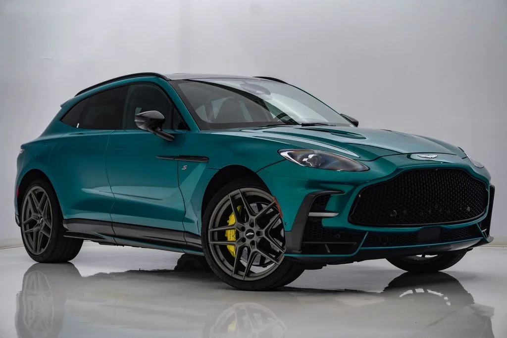 2026 Aston Martin DBX