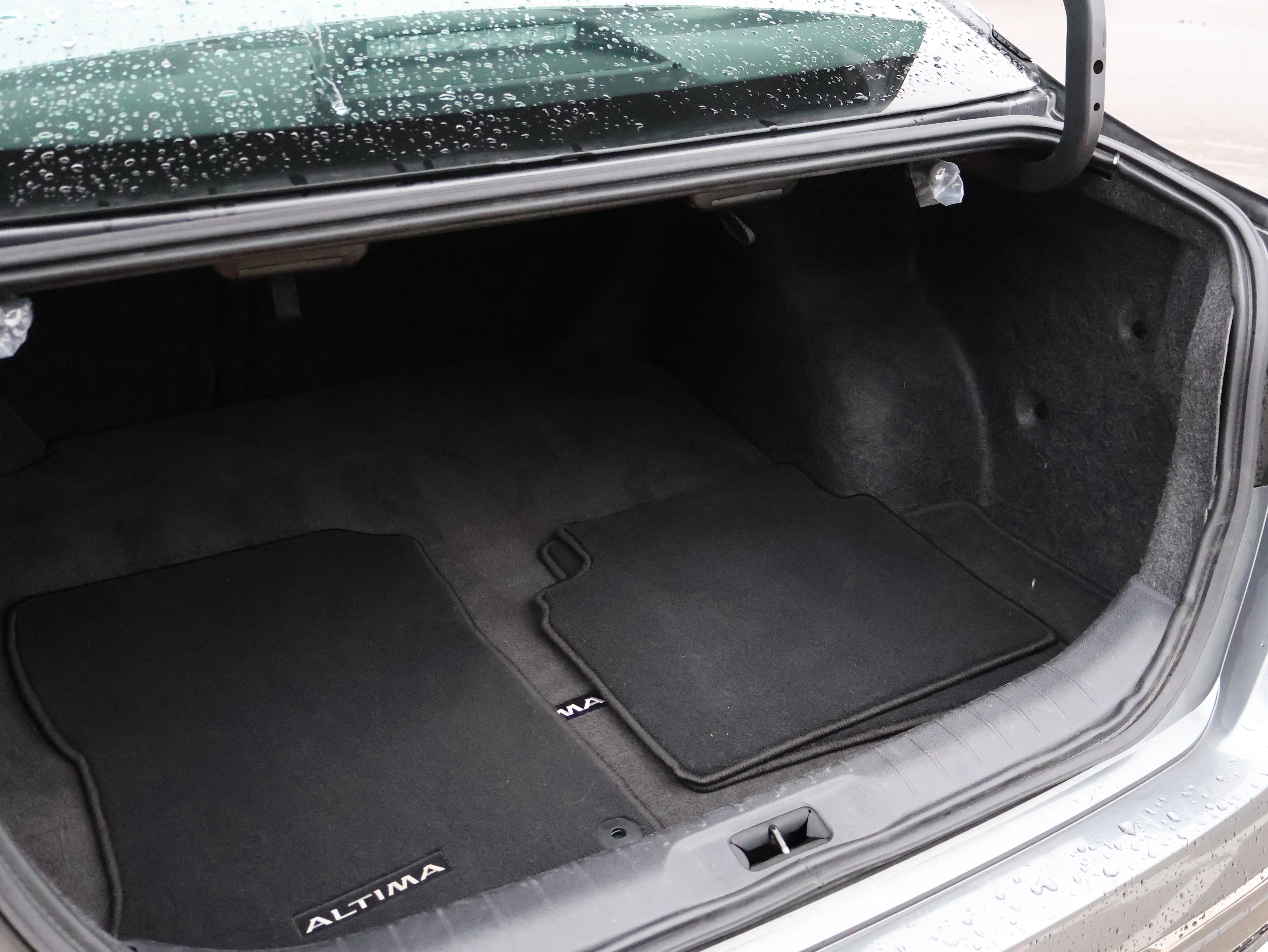 Used 2025 Gun Metallic Nissan SV image 16