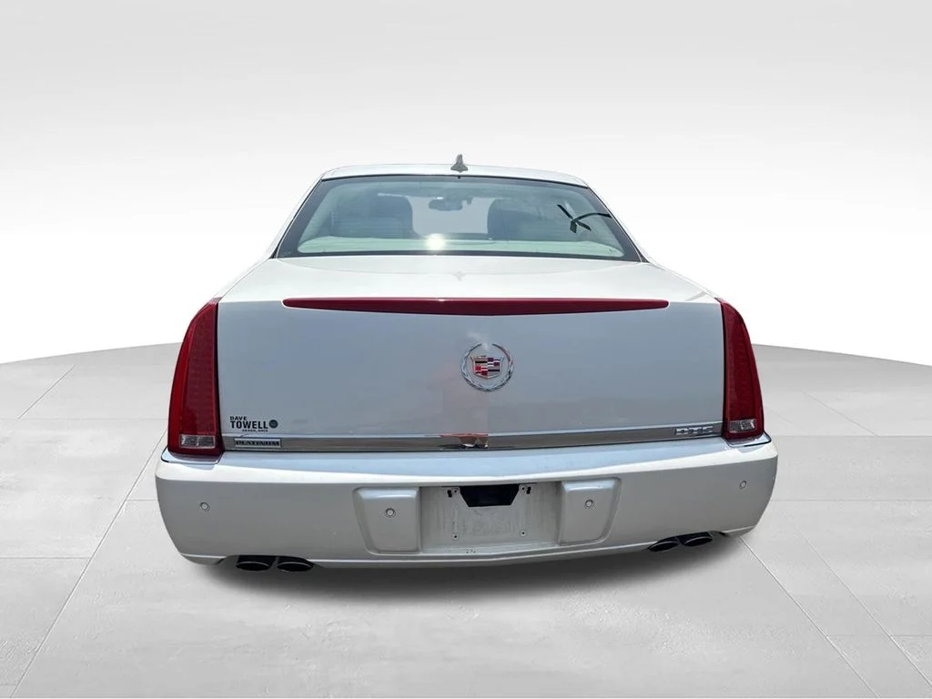 Used 2011 White Cadillac Platinum image 3
