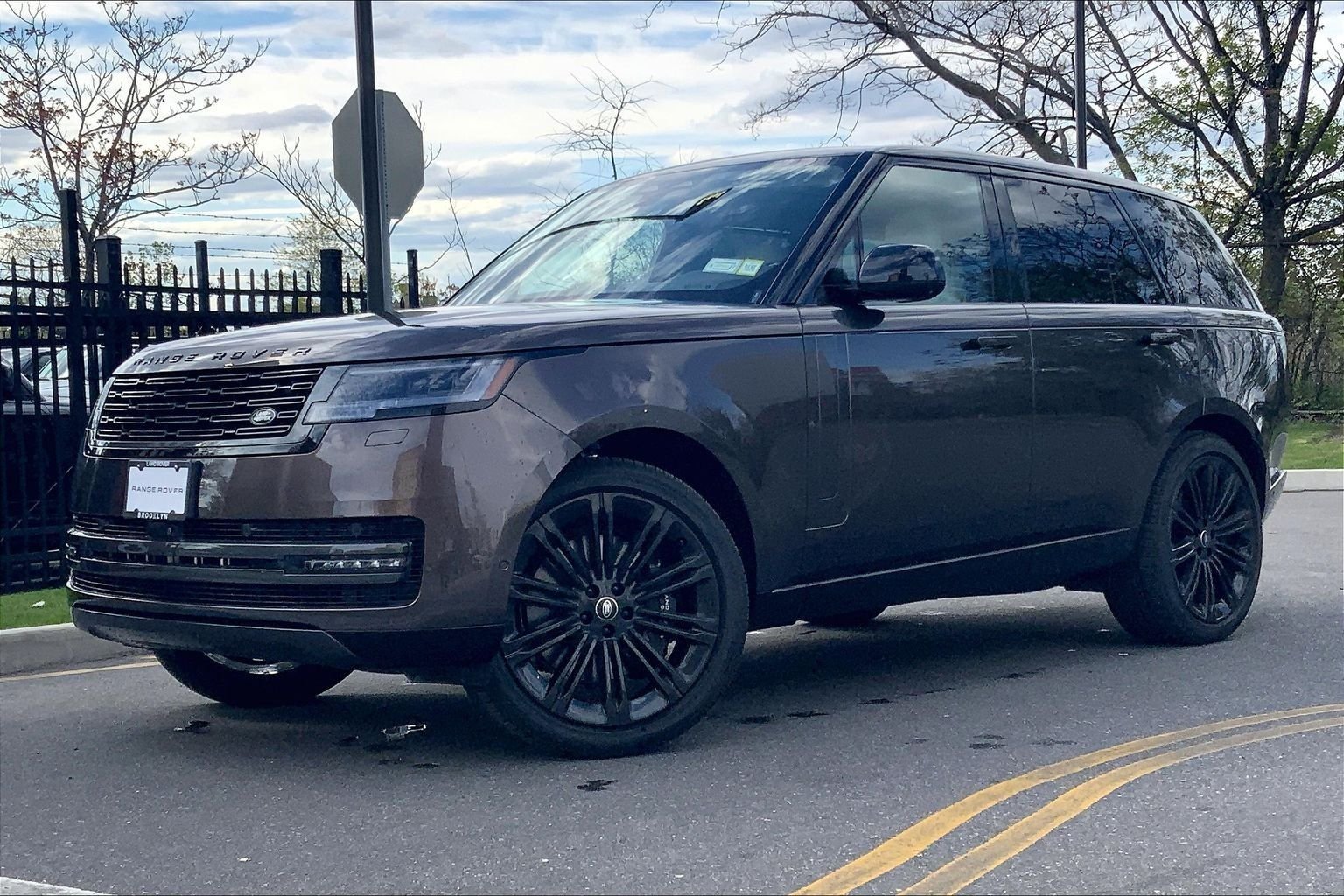2025 Land Rover Range Rover 4.4 SE SWB's photo