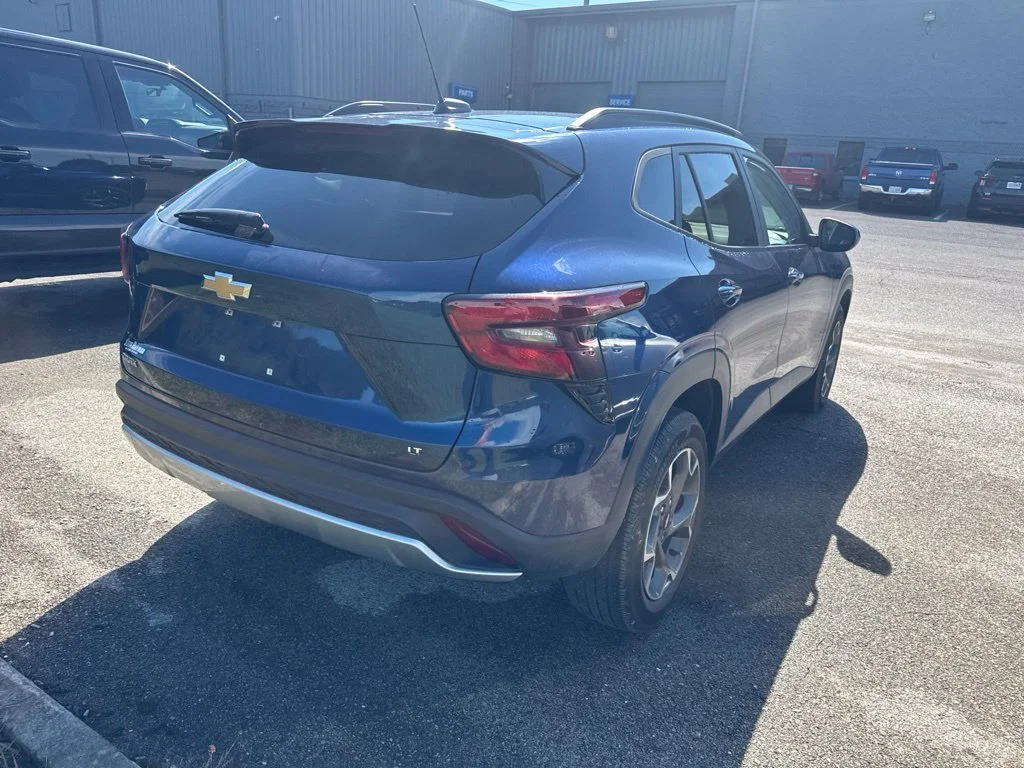 Used 2024 Blue Chevrolet LT image 13