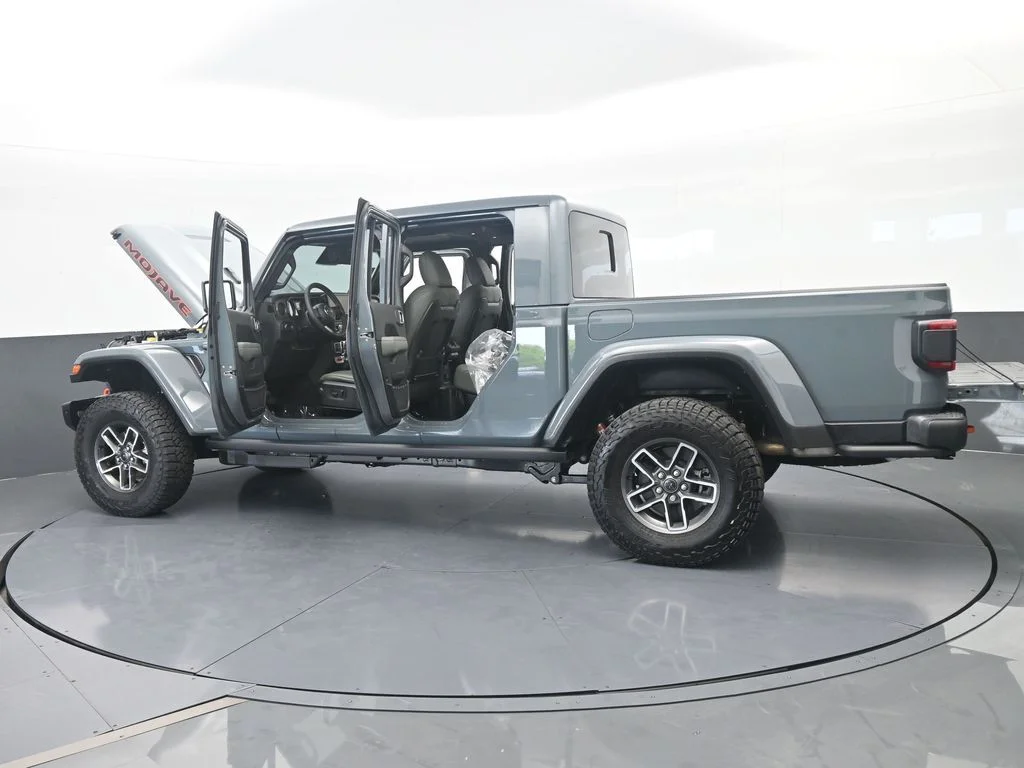 Used 2026 Anvil Clearcoat Jeep Mojave X image 80