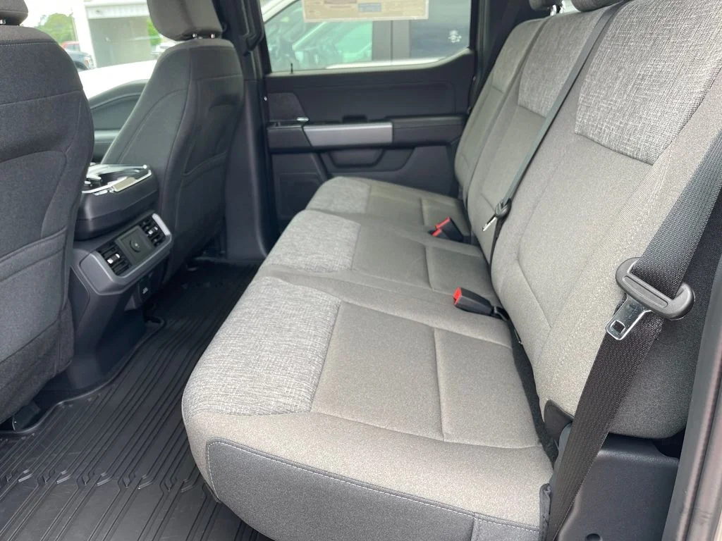 New 2026 Marsh Gray Ford XLT image 8