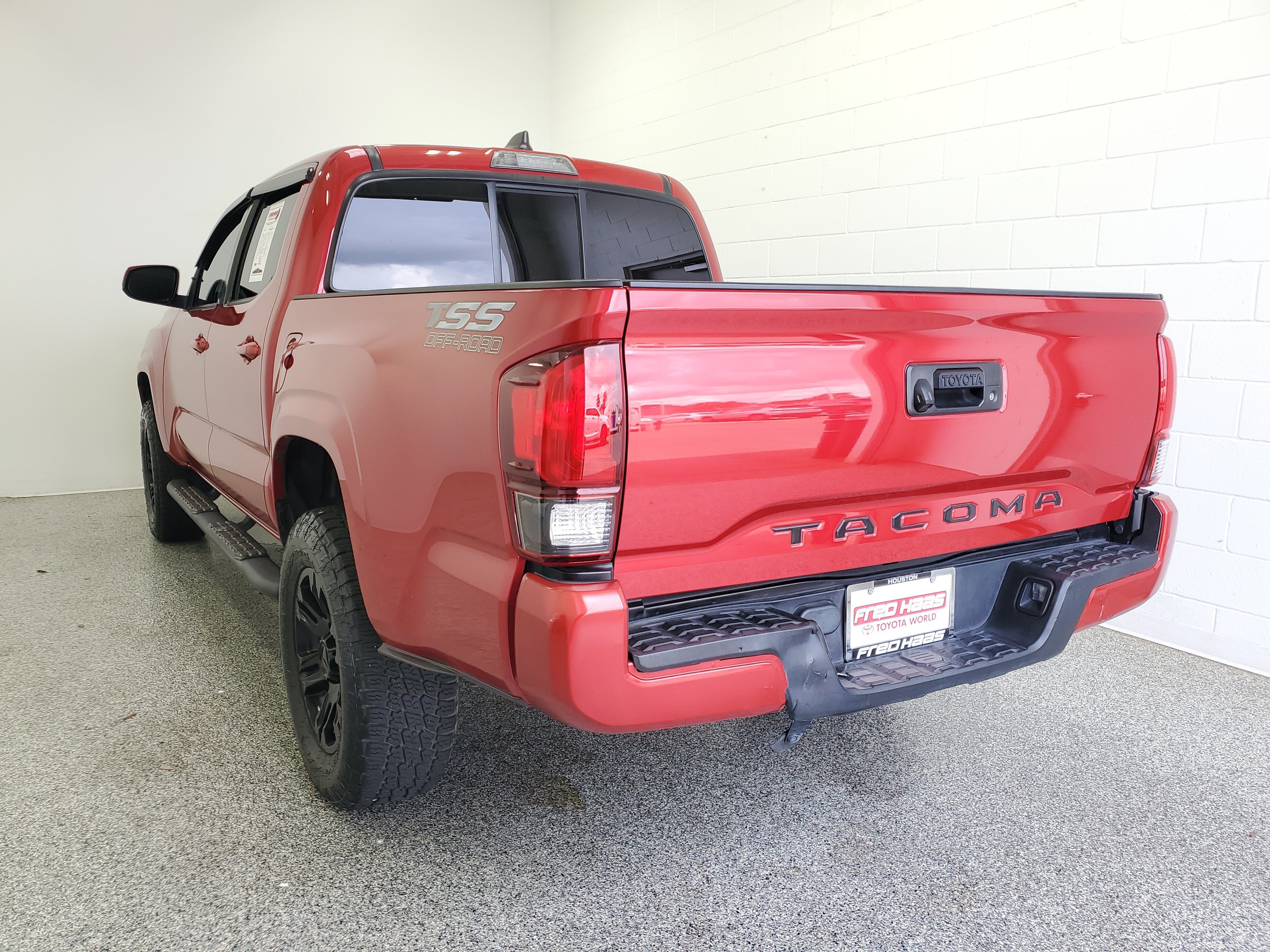 Certified Used 2022 Barcelona Red Metallic Toyota SR image 5