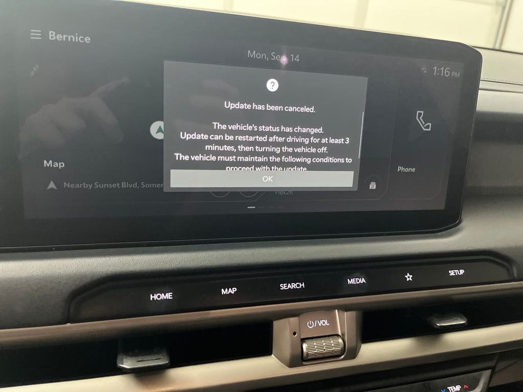 Used 2027 Black Kia LX image 20