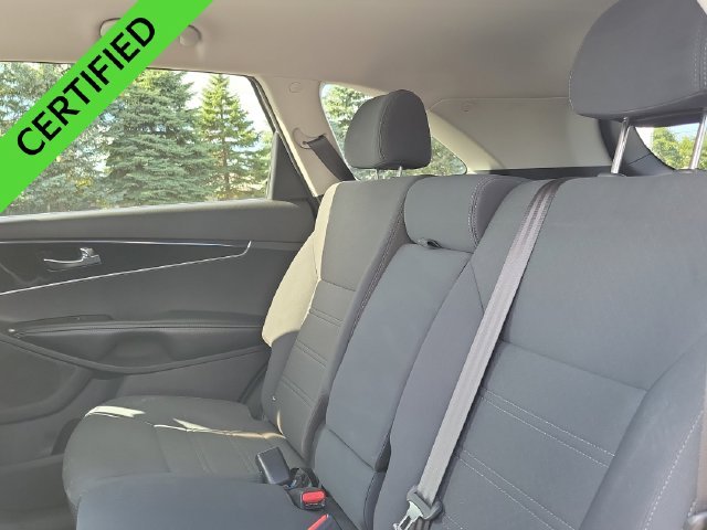 2019 Kia Sorento LX - Photo 22